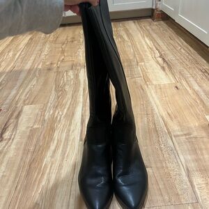 Black boots 10